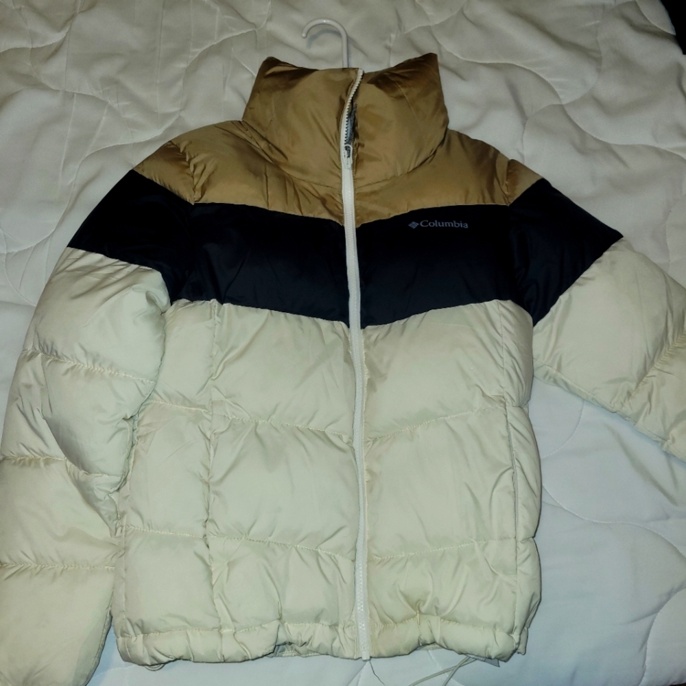 Puffer jacket size small